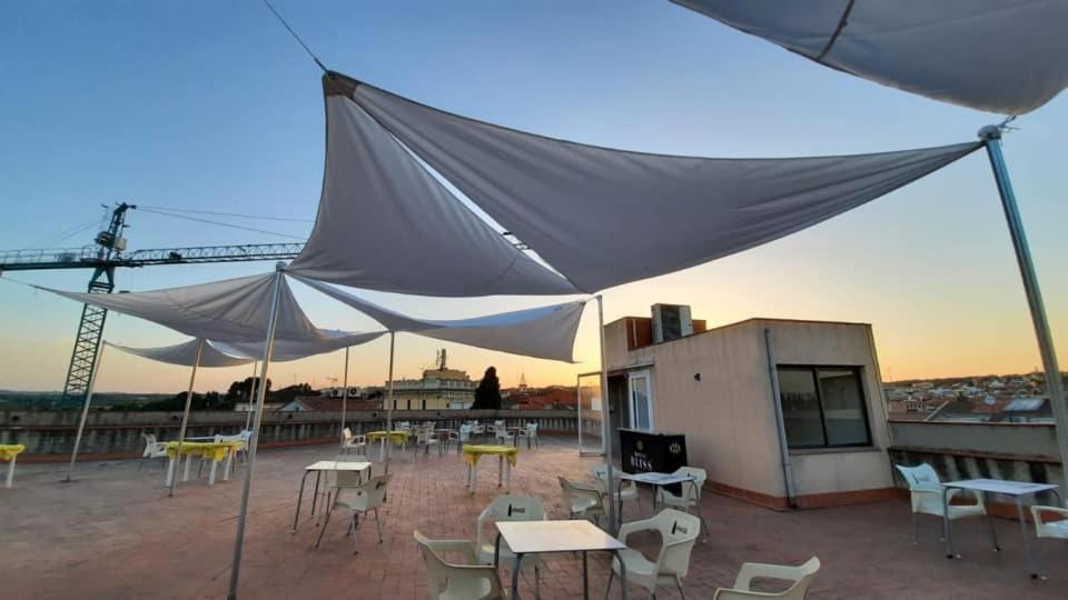 Hotel Fonda Neus Sant Sadurní dʼAnoia Bagian luar foto