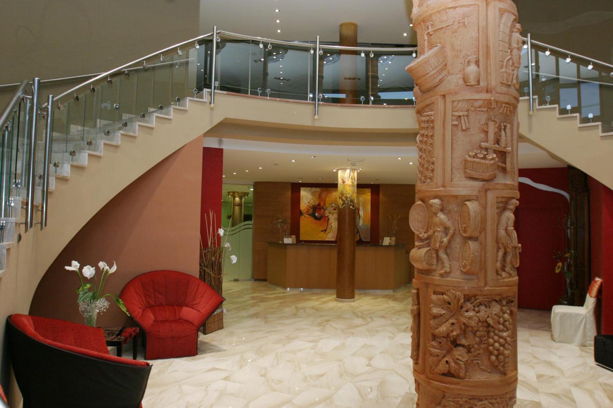 Hotel Fonda Neus Sant Sadurní dʼAnoia Bagian luar foto