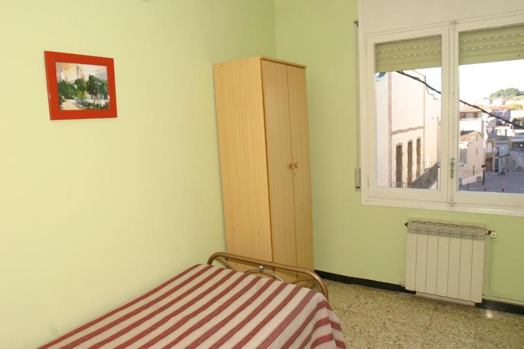 Hotel Fonda Neus Sant Sadurní dʼAnoia Bagian luar foto